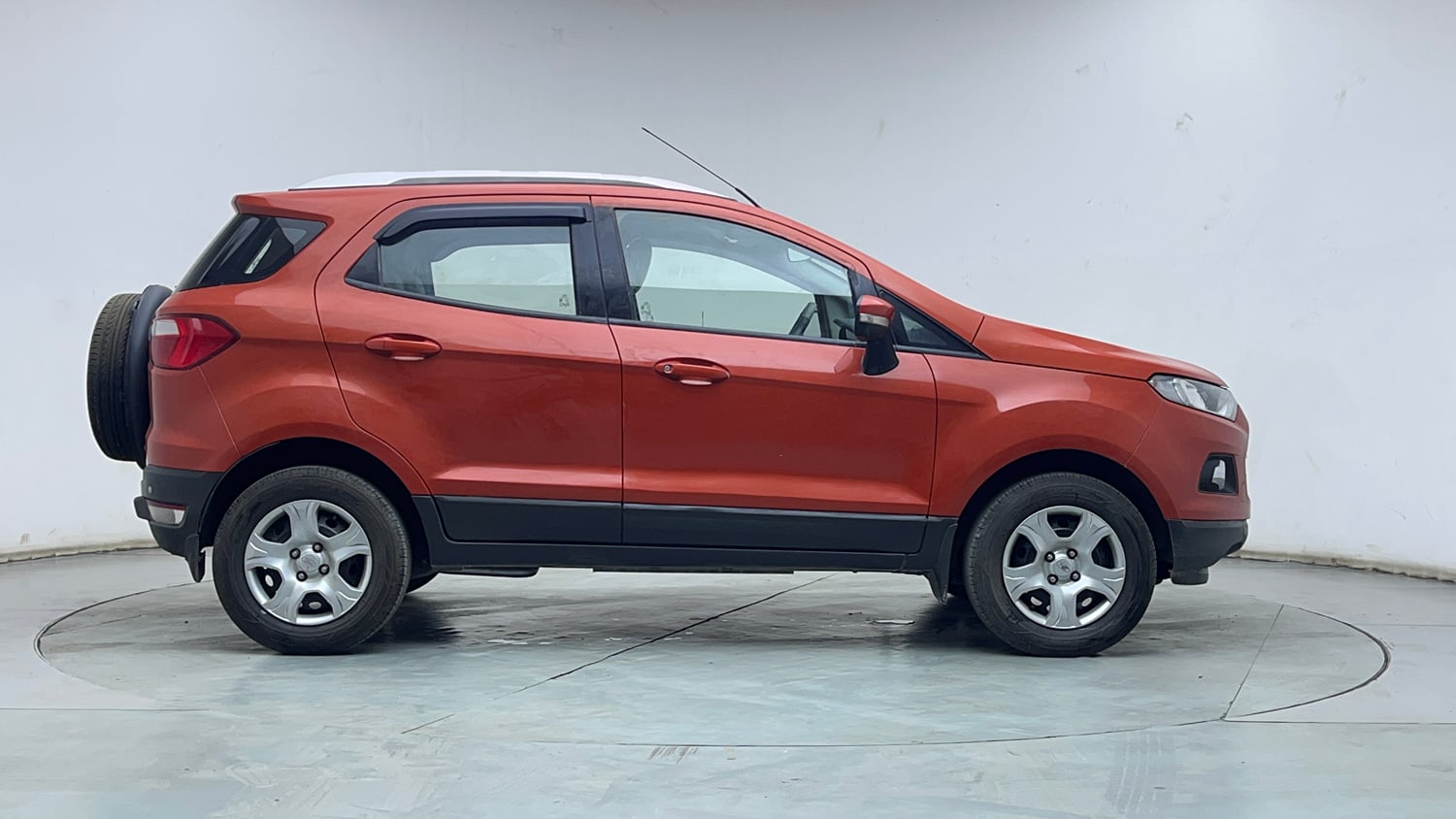 Used 2017 Ford EcoSport Trend+ 1.5L TDCi Diesel Manual exterior RIGHT SIDE VIEW