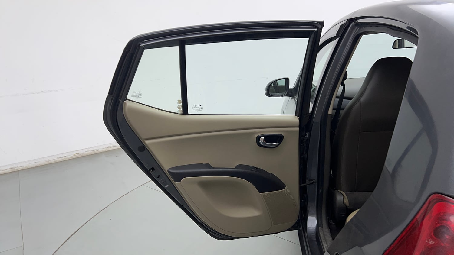 Used 2013 Hyundai i10 Magna 1.2 Kappa2 Petrol Manual interior LEFT REAR DOOR OPEN VIEW
