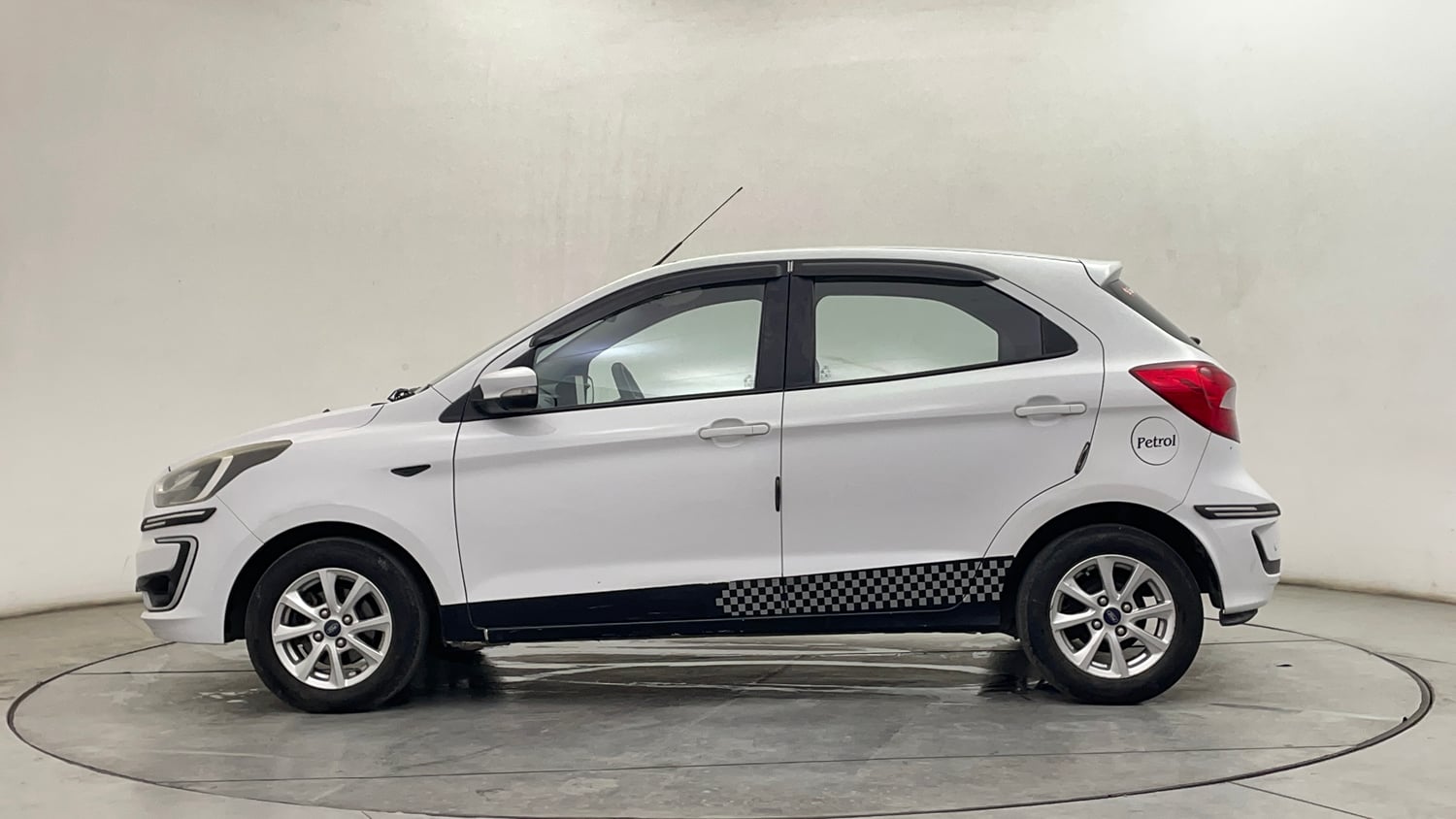 Used 2019 Ford Figo Titanium 1.5 Ti-VCT AT Petrol Automatic exterior LEFT SIDE VIEW