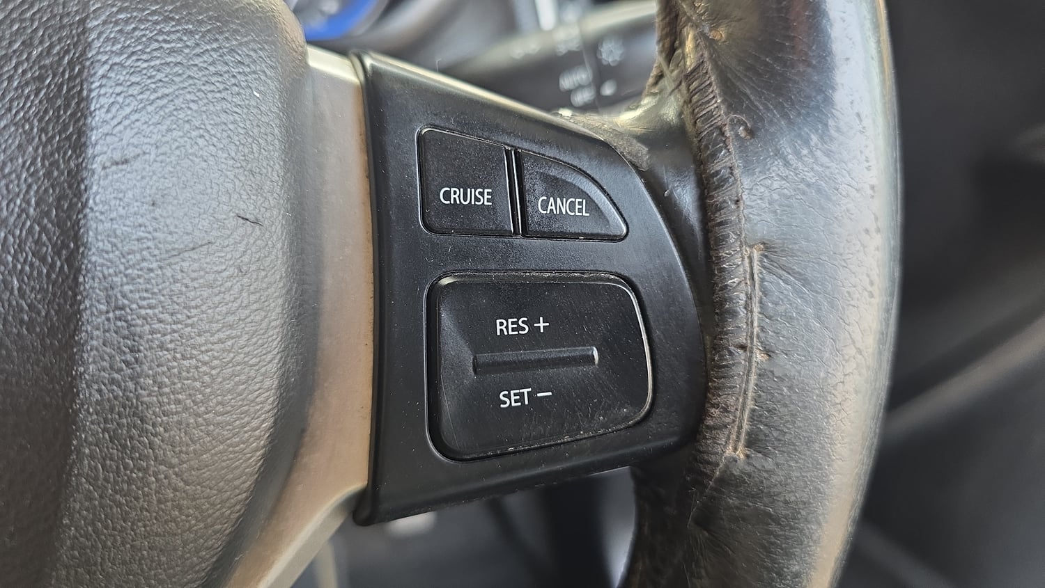 Used 2016 Maruti Suzuki S-Cross Alpha 1.6 Diesel Manual top_features Cruise control