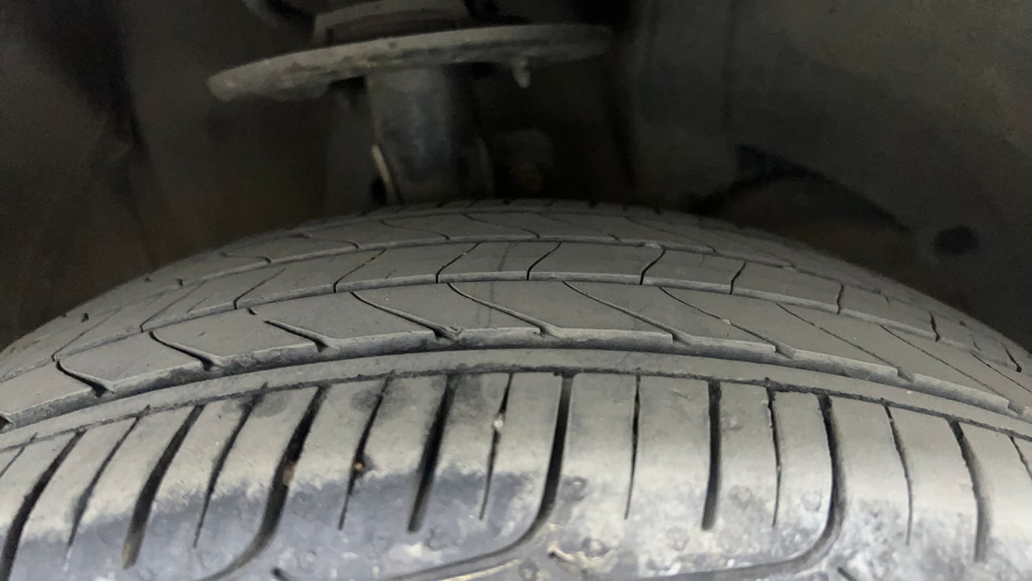 Used 2020 Maruti Suzuki Baleno Zeta Automatic Petrol Automatic tyres RIGHT FRONT TYRE TREAD VIEW