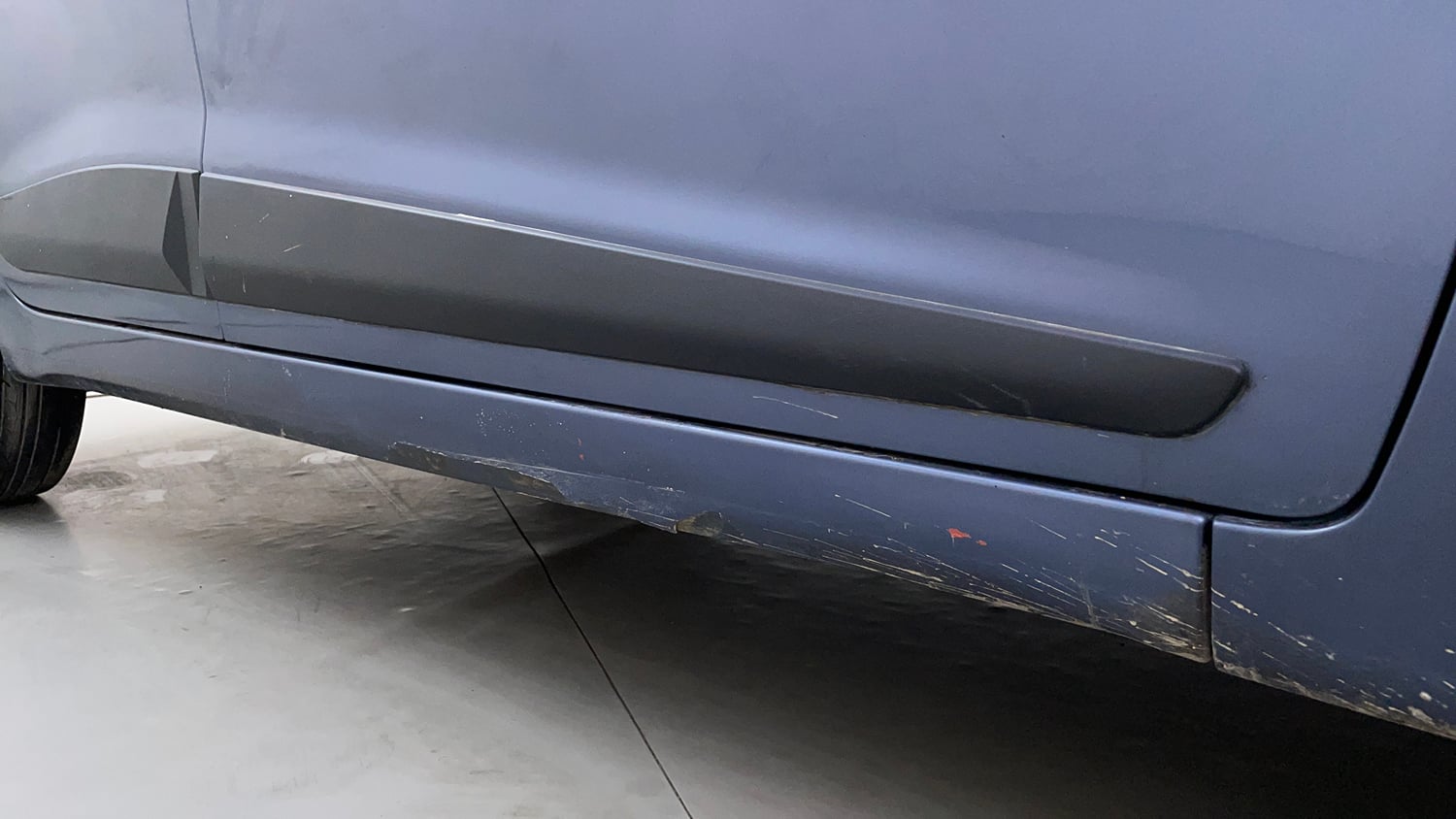 Used 2014 Hyundai Grand i10 Asta AT 1.2 Kappa VTVT Petrol Automatic dents MINOR DENT