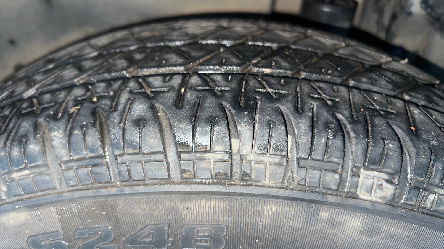 Used 2016 Maruti Suzuki Swift Dzire VXI AT Petrol Automatic tyres LEFT REAR TYRE TREAD VIEW