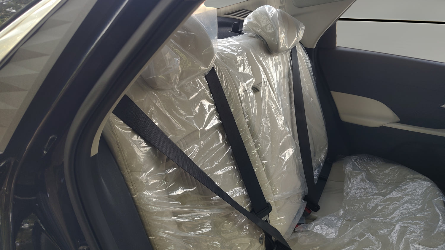 Used 2025 Hyundai Verna SX 1.5 Petrol MT Petrol Manual interior RIGHT SIDE REAR DOOR CABIN VIEW