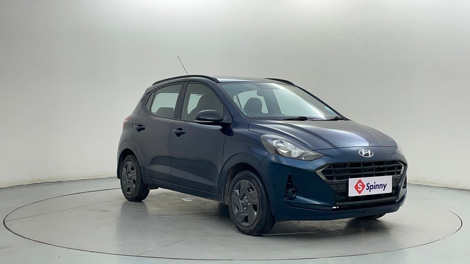Used 2022 Hyundai Grand i10 Nios Corporate Edition MT Petrol Manual exterior RIGHT FRONT CORNER VIEW