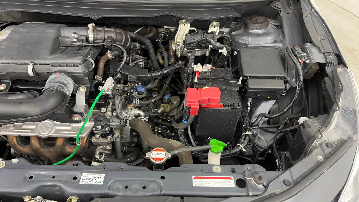 Used 2024 Maruti Suzuki Baleno Zeta MT CNG Cng Manual engine ENGINE LEFT SIDE VIEW