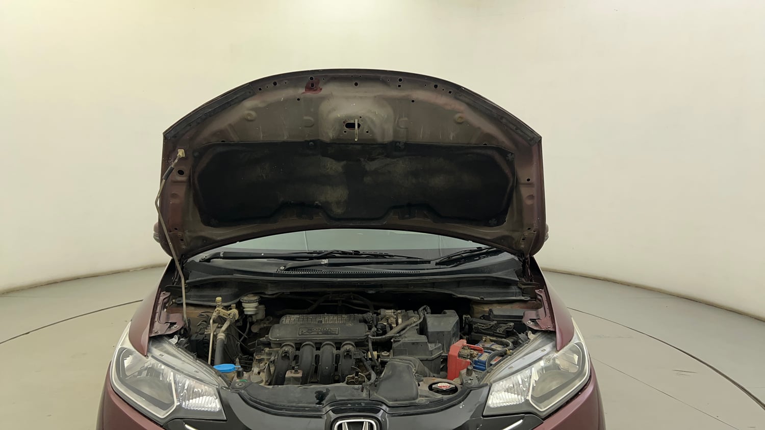 Used 2015 Honda Jazz V AT Petrol Petrol Automatic engine ENGINE & BONNET OPEN FRONT VIEW