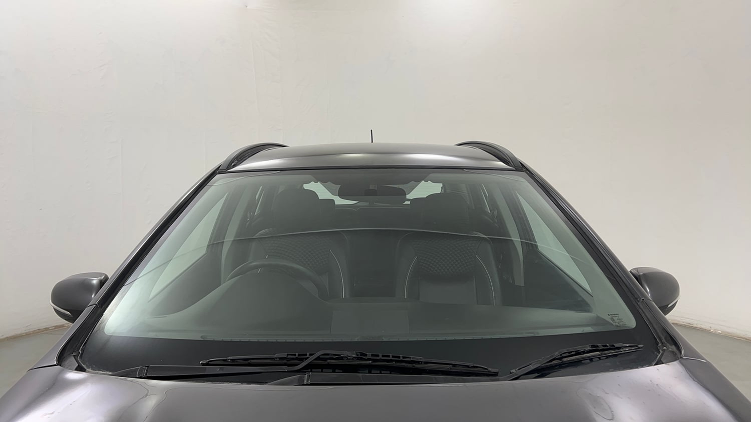 Used 2020 Maruti Suzuki S-Cross Zeta Petrol Manual exterior FRONT WINDSHIELD VIEW