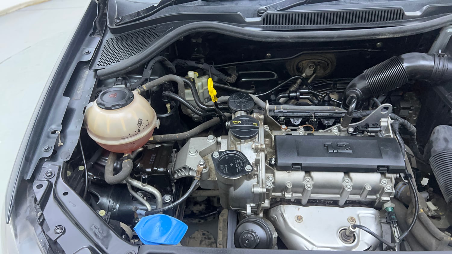 Used 2018 Volkswagen Ameo Highline1.2L Plus (P) 16 Alloy Petrol Manual engine ENGINE RIGHT SIDE VIEW