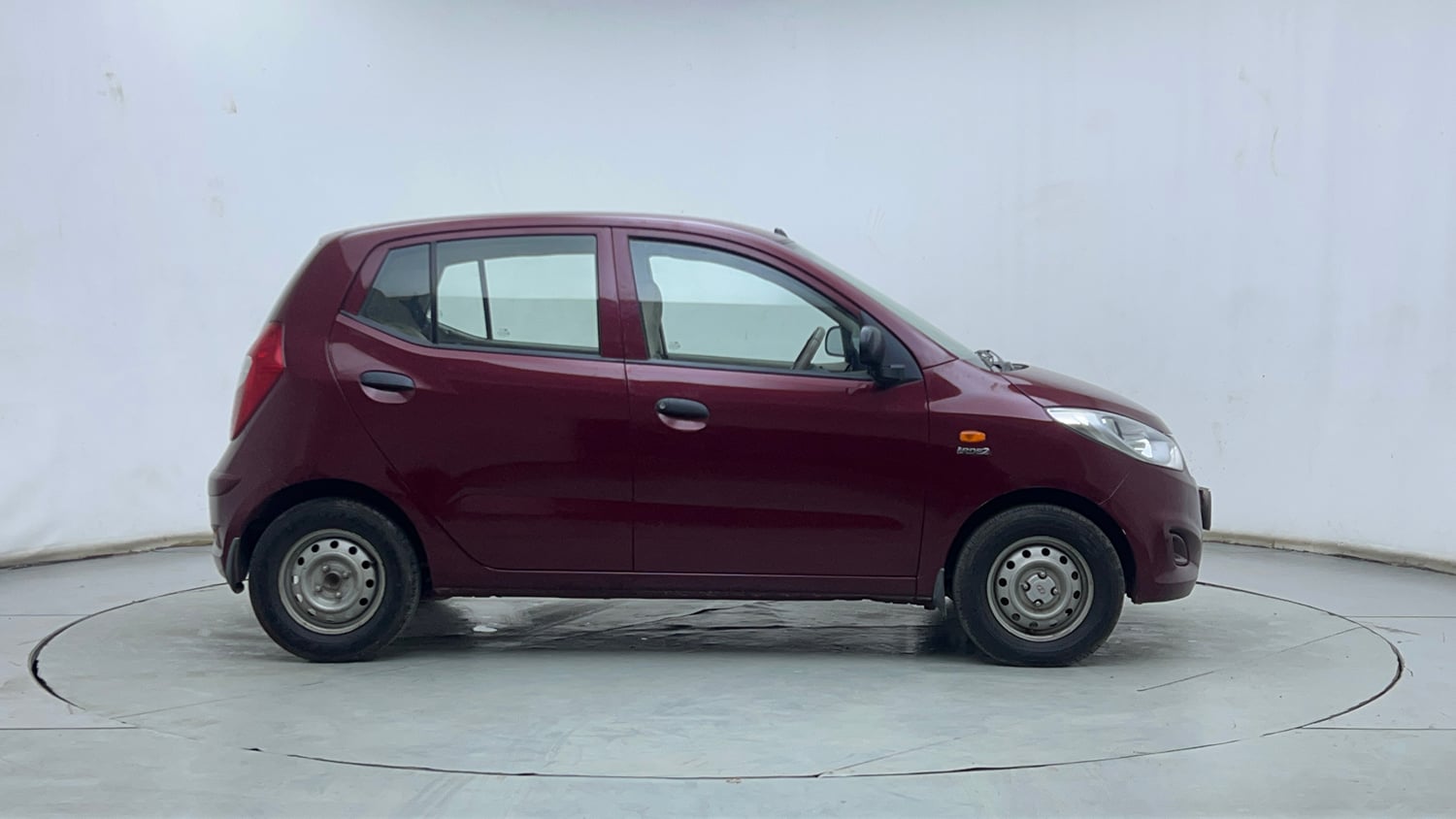 Used 2014 Hyundai i10 Era 1.1 iRDE2 Petrol Manual exterior RIGHT SIDE VIEW