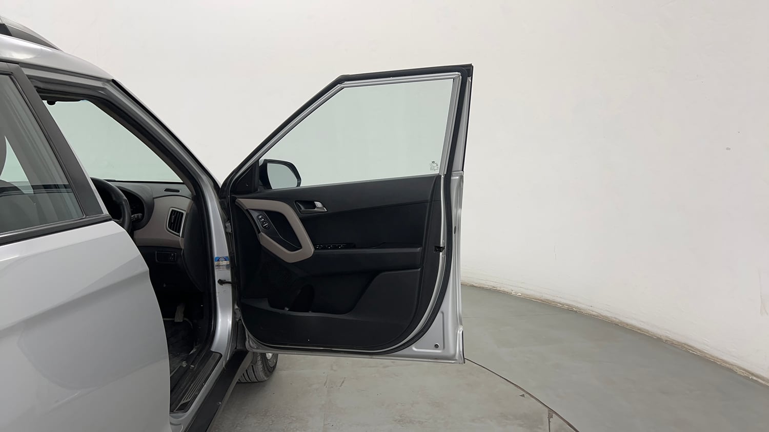 Used 2016 Hyundai Creta 1.6 SX Plus Petrol Petrol Manual interior RIGHT FRONT DOOR OPEN VIEW