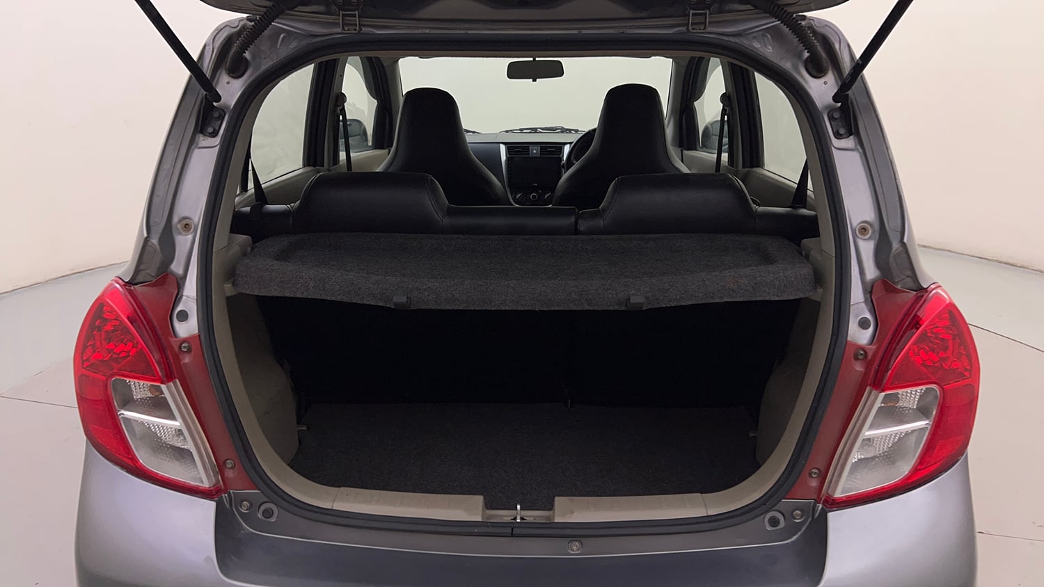 Used 2017 Maruti Suzuki Celerio ZXI (O) AMT Petrol Automatic interior DICKY INSIDE VIEW