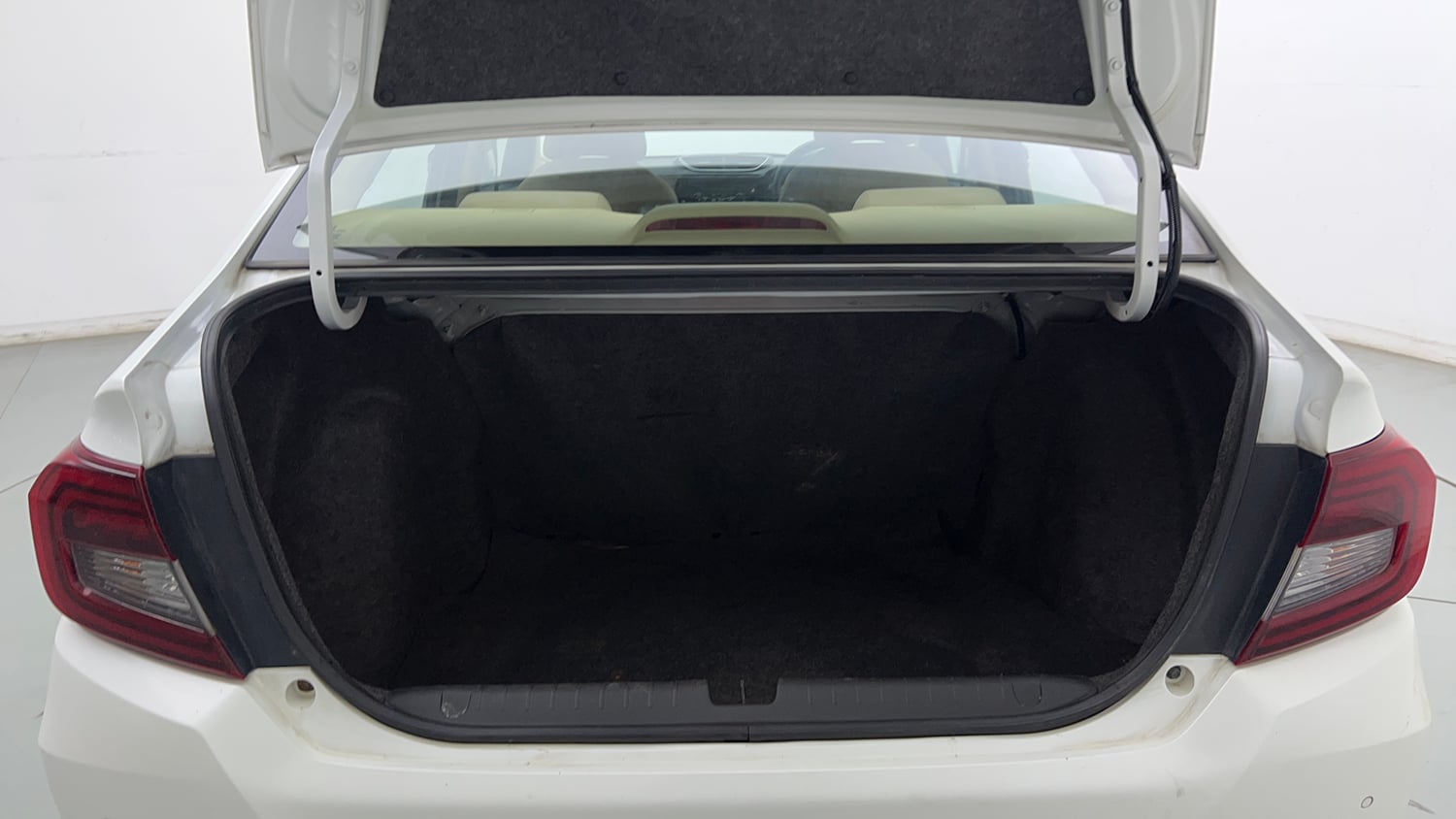 Used 2022 Honda Amaze S MT 1.2 Petrol Petrol Manual interior DICKY INSIDE VIEW