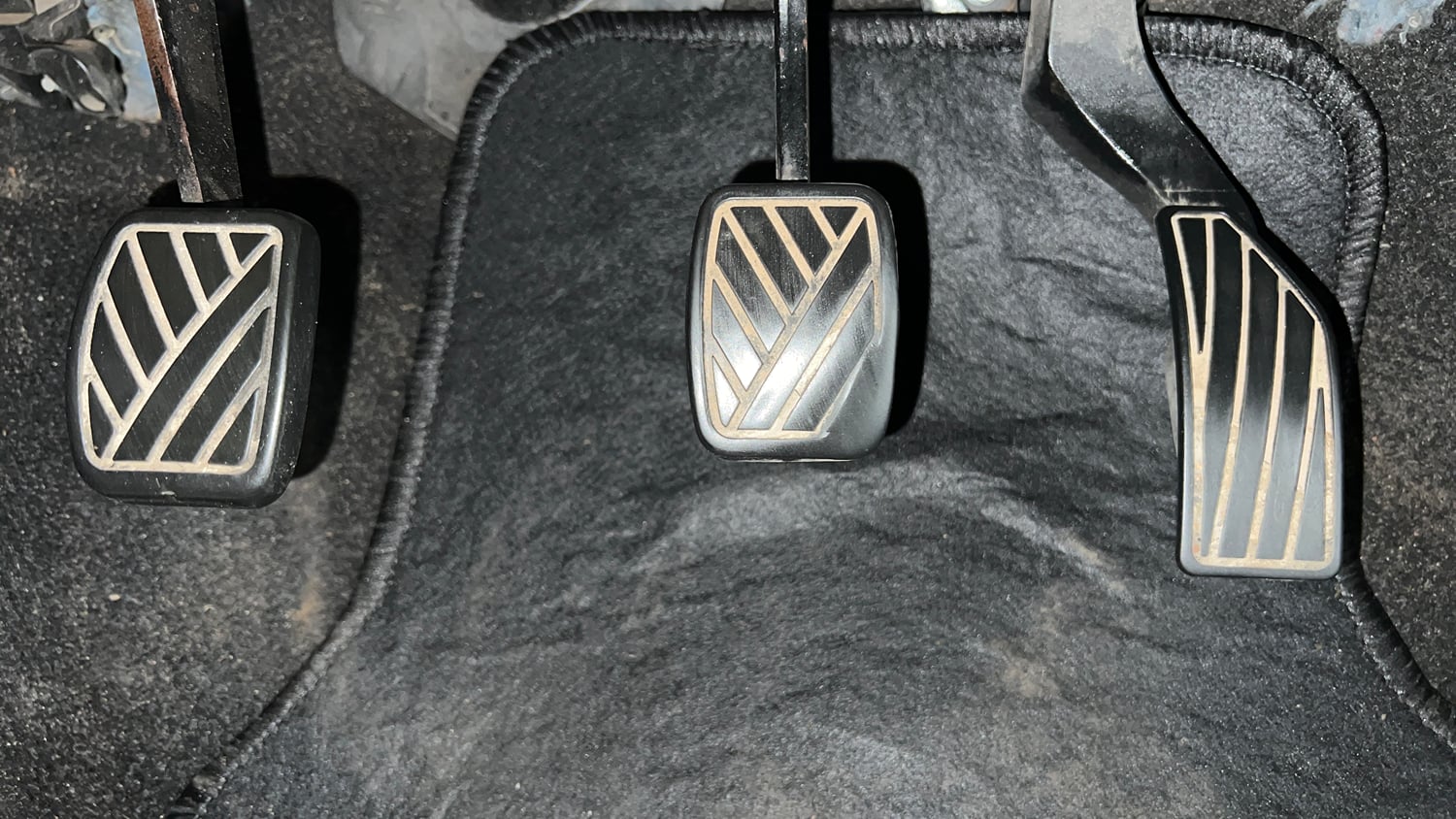 Used 2016 Maruti Suzuki Swift VXi Petrol Manual interior PEDALS VIEW