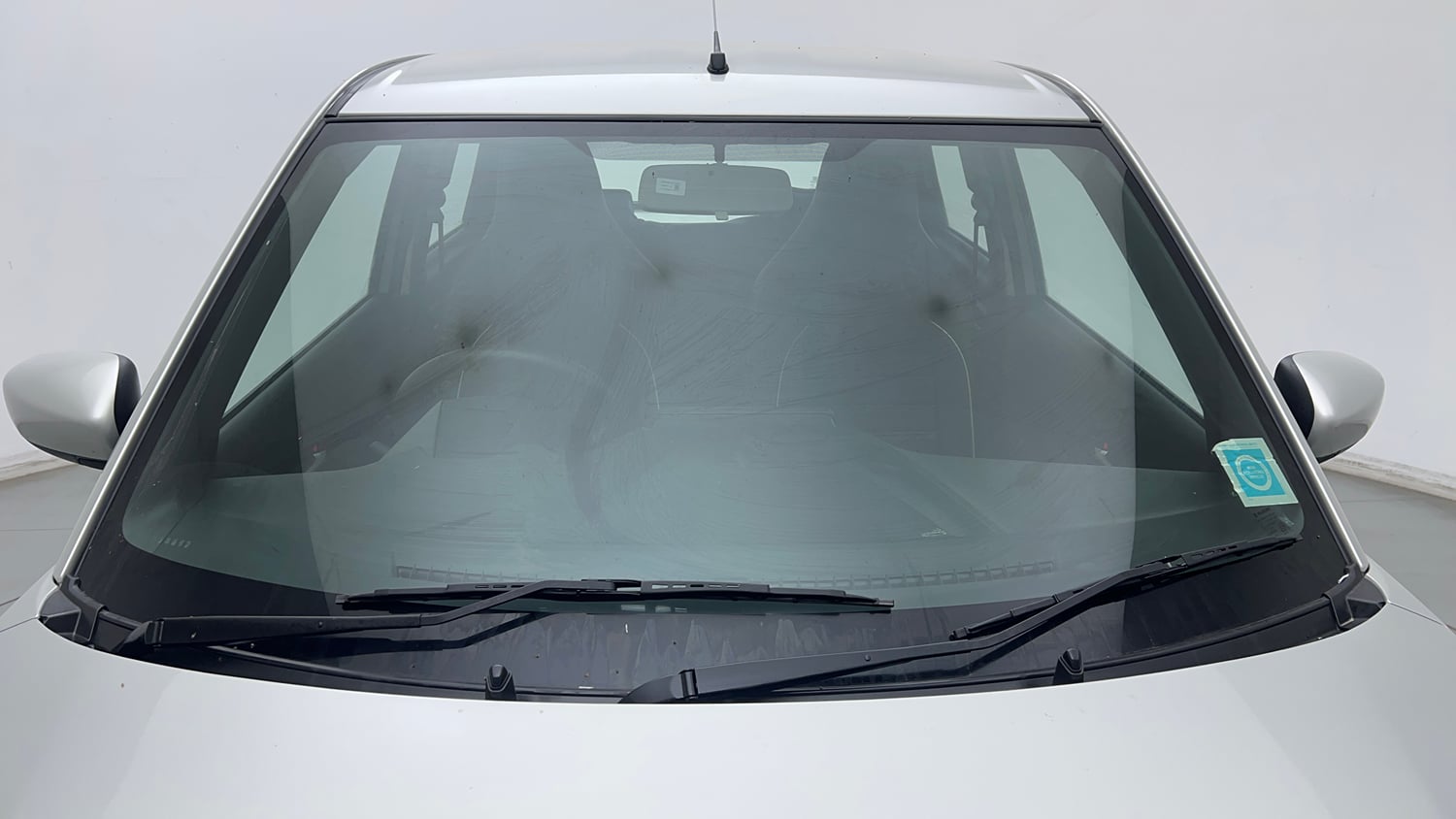 Used 2025 Maruti Suzuki Wagon R VXI 1.0 Petrol Manual exterior FRONT WINDSHIELD VIEW