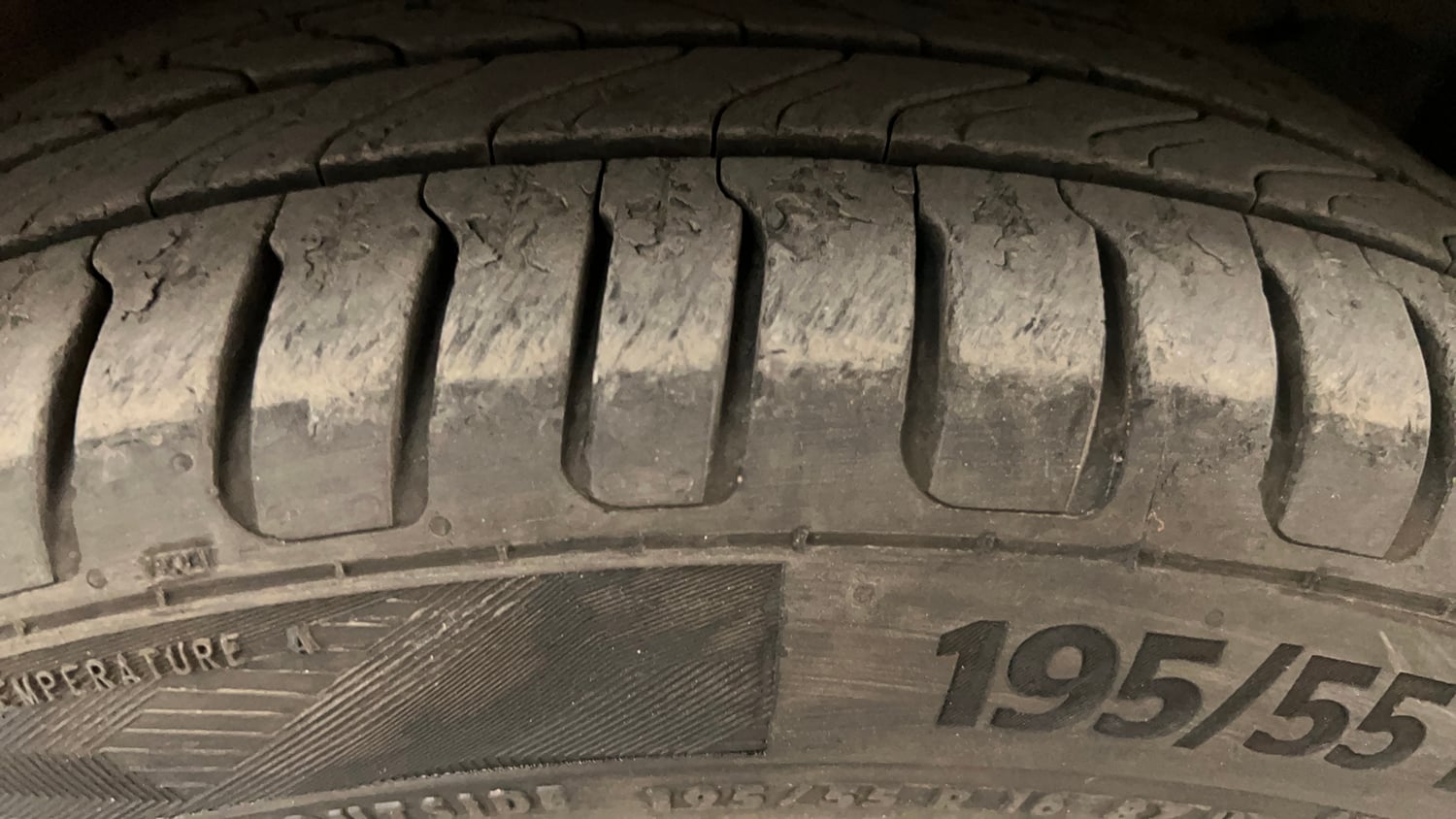 Used 2017 Honda City ZX CVT Petrol Petrol Automatic tyres RIGHT FRONT TYRE TREAD VIEW