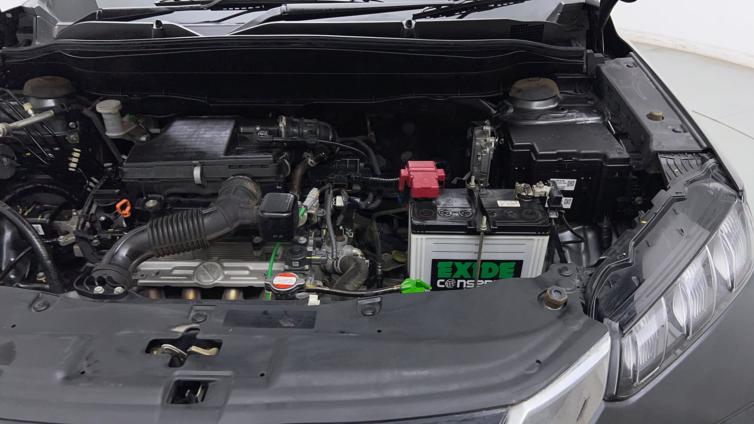 Used 2023 Maruti Suzuki Grand Vitara Delta Smart Hybrid Petrol Manual engine ENGINE LEFT SIDE VIEW