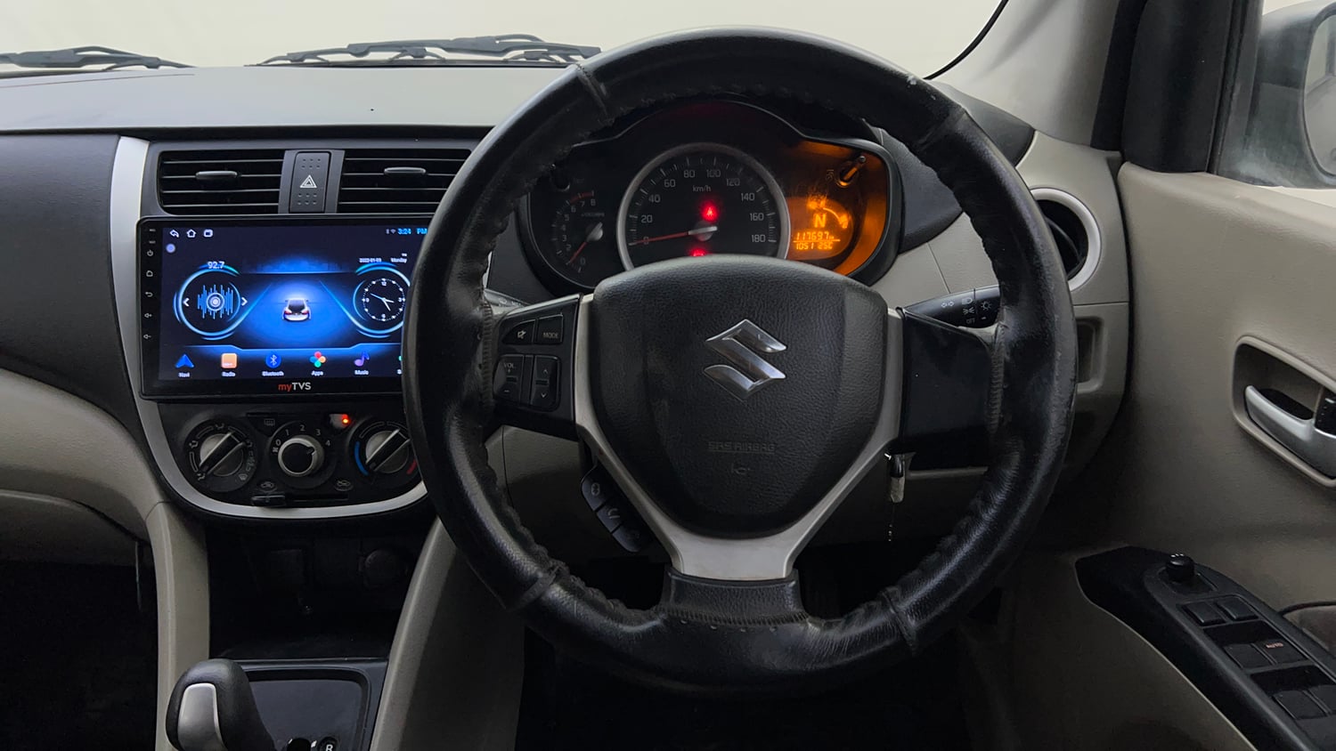 Used 2017 Maruti Suzuki Celerio ZXI (O) AMT Petrol Automatic top_features Steering mounted controls