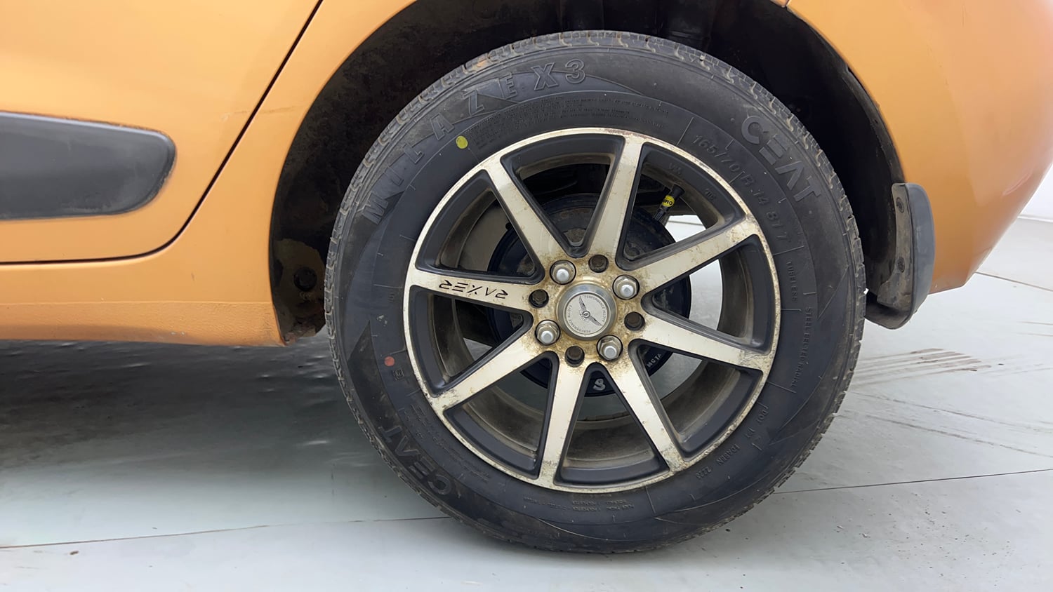 Used 2018 Hyundai Grand i10 Magna 1.2 Kappa VTVT Petrol Manual tyres LEFT REAR TYRE RIM VIEW