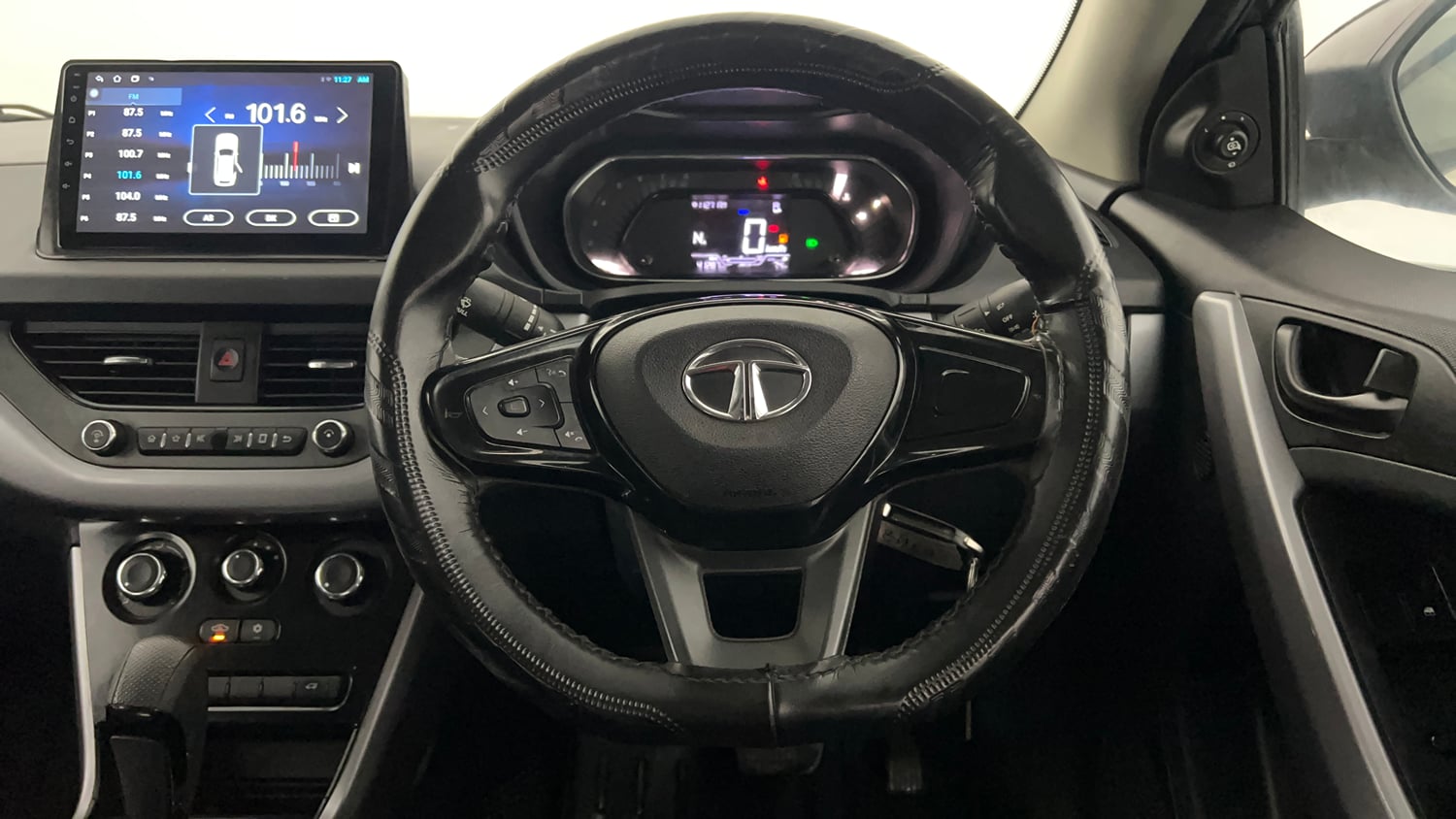 Used 2021 Tata Nexon XMA (S) Diesel Diesel Automatic interior STEERING VIEW