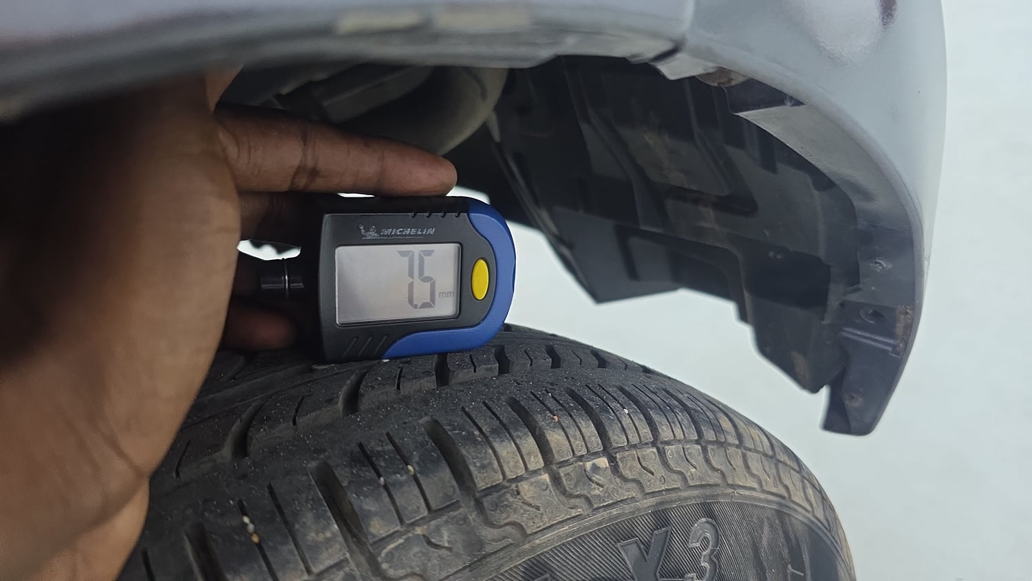 Used 2017 Maruti Suzuki Alto K10 VXi Petrol Manual tyres LEFT REAR TYRE TREAD VIEW