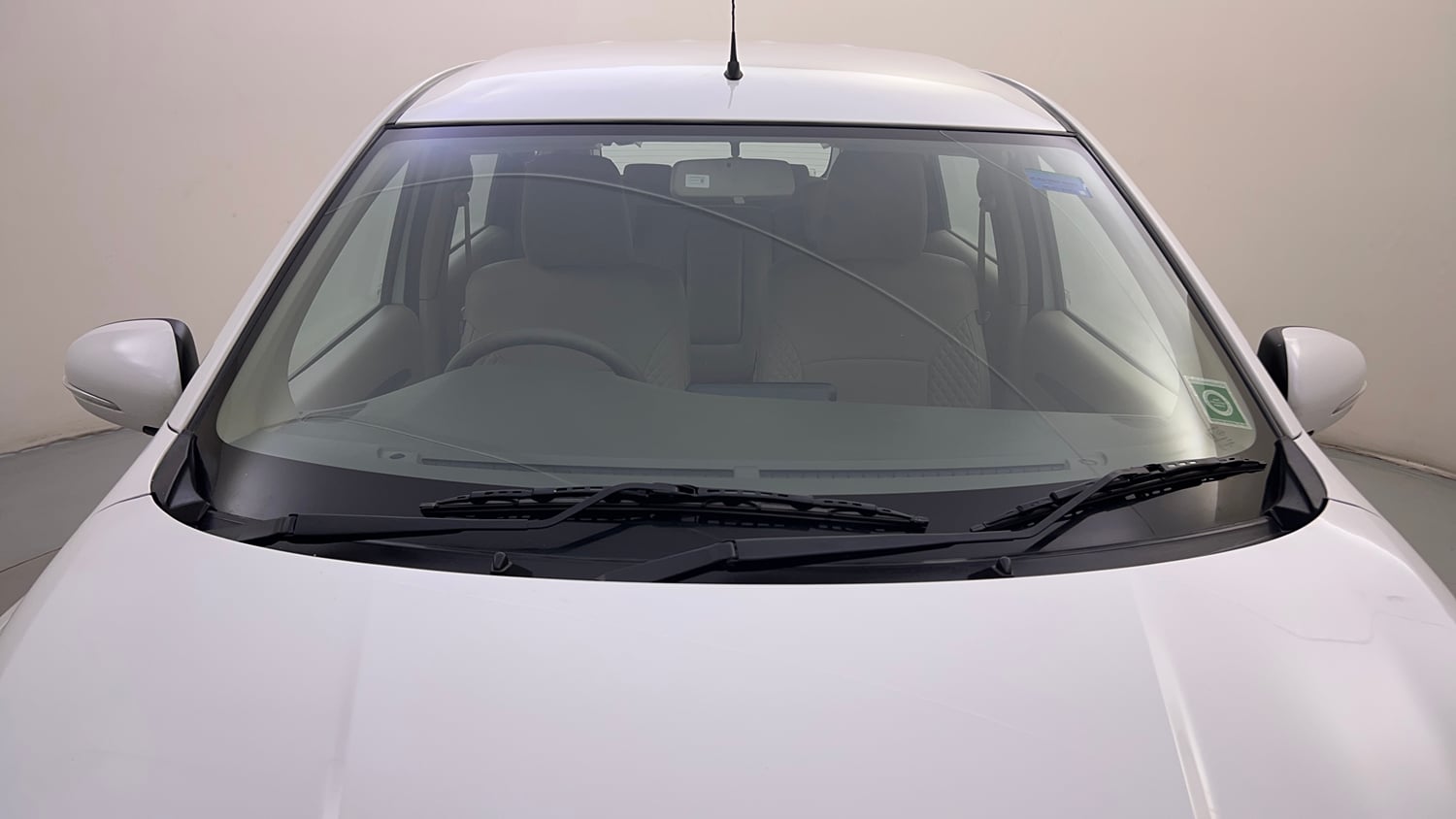 Used 2023 Maruti Suzuki Ertiga ZXi AT Petrol Automatic exterior FRONT WINDSHIELD VIEW