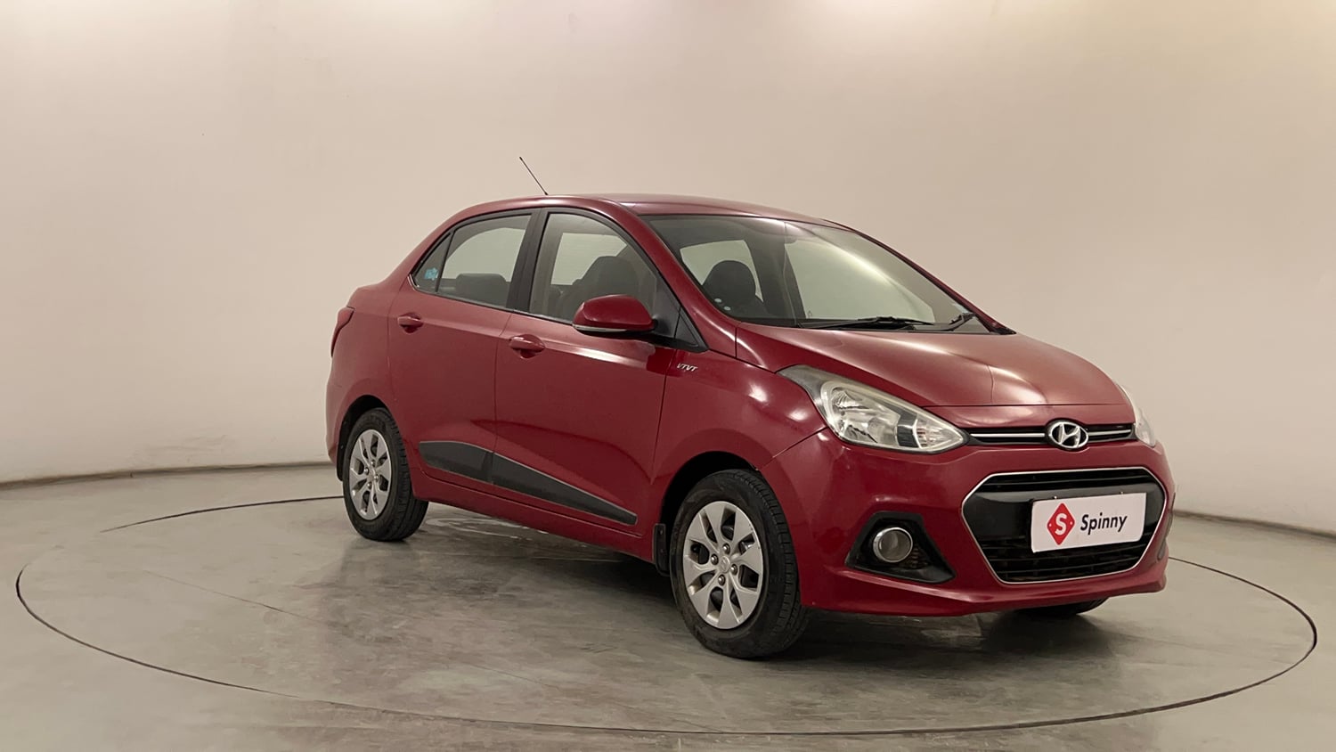 Used 2015 Hyundai Xcent S 1.2 Petrol Manual exterior RIGHT FRONT CORNER VIEW