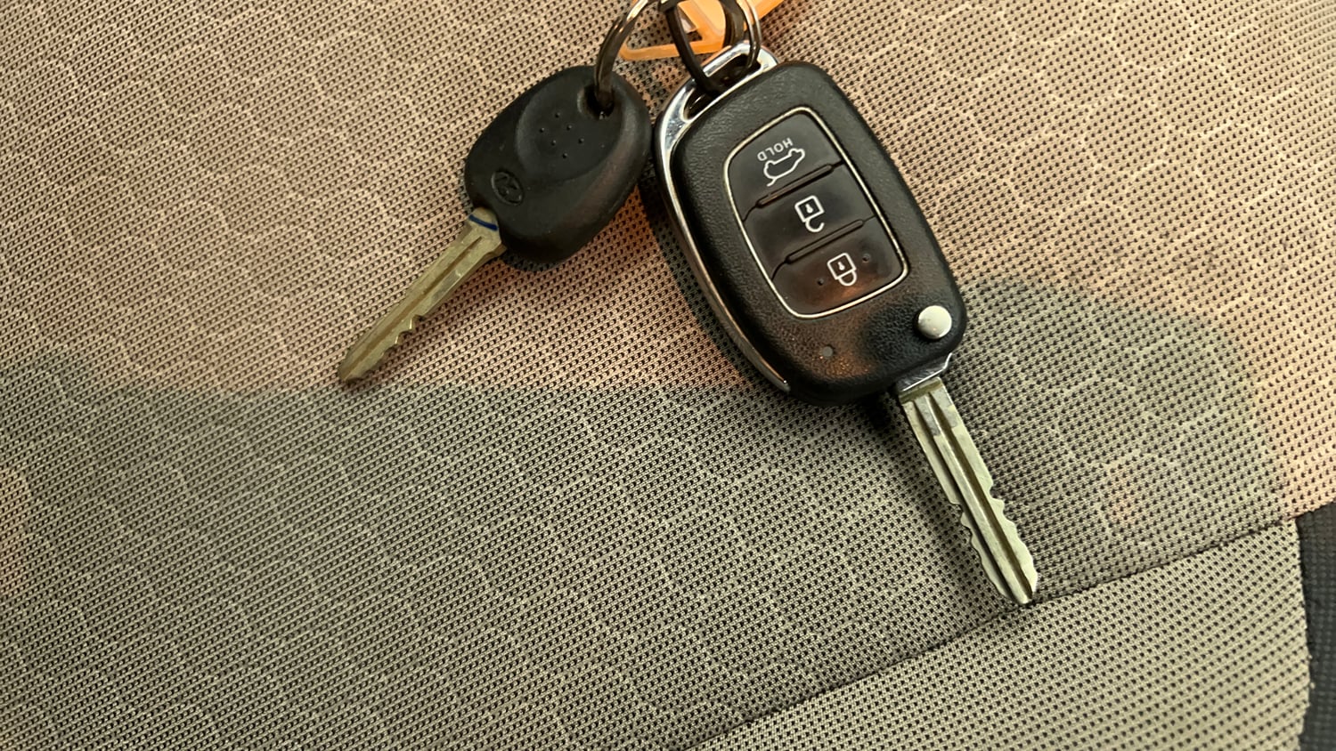 Used 2014 Hyundai Elite i20 Magna 1.2 Petrol Manual extra CAR KEY VIEW