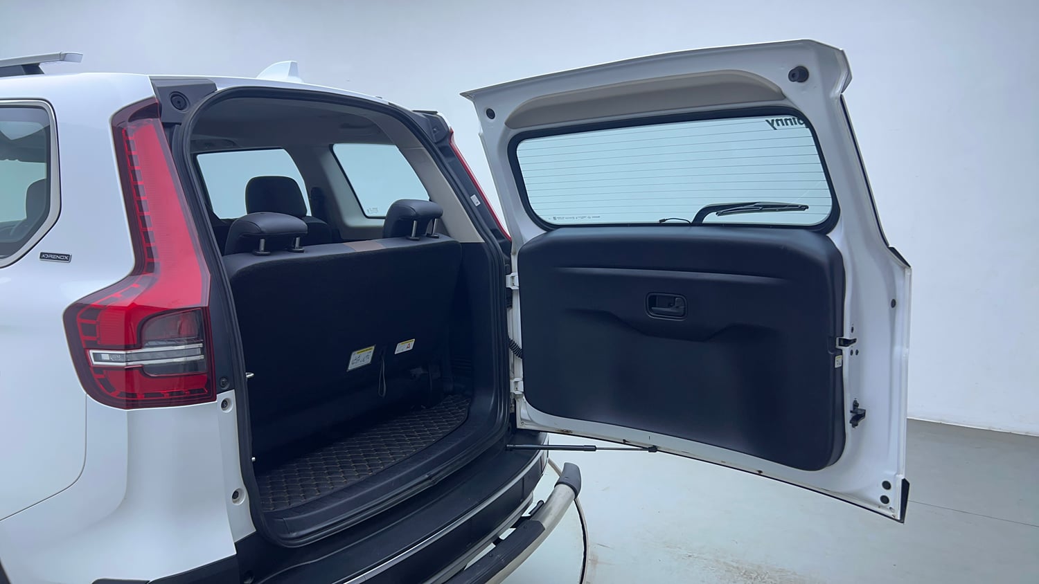 Used 2024 Mahindra Scorpio N Z8 L Diesel AT 2WD 7 STR Diesel Automatic interior DICKY DOOR OPEN VIEW