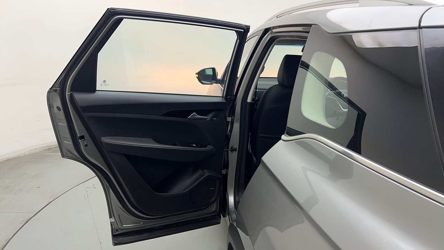 Used 2019 MG Motors Hector Sharp 1.5 DCT Petrol Petrol Automatic interior LEFT REAR DOOR OPEN VIEW