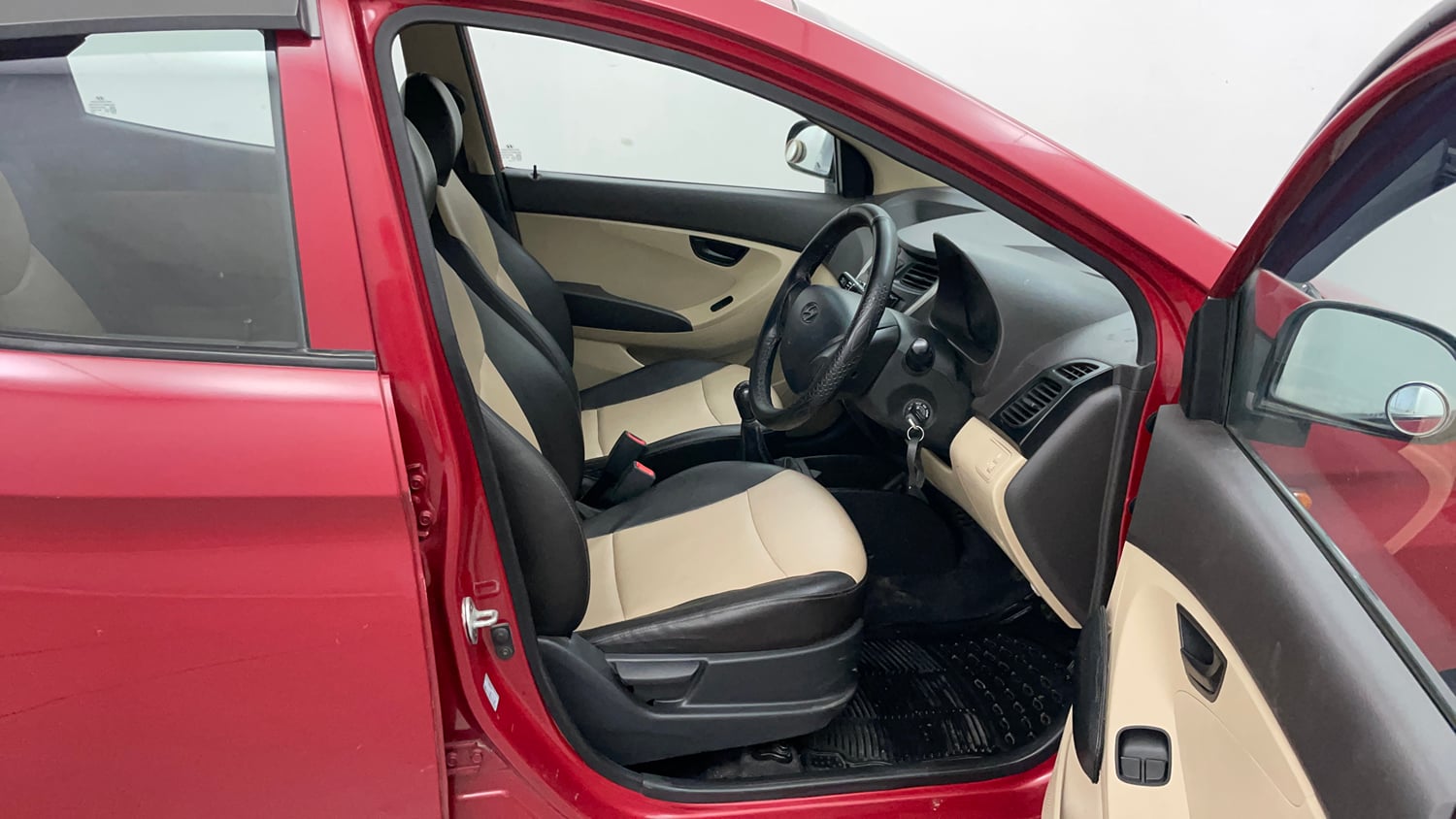 Used 2017 Hyundai Eon Era + Petrol Manual interior RIGHT SIDE FRONT DOOR CABIN VIEW