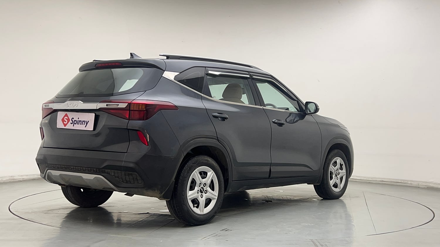 Used 2023 Kia Seltos HTK 1.5 Petrol Manual exterior RIGHT REAR CORNER VIEW