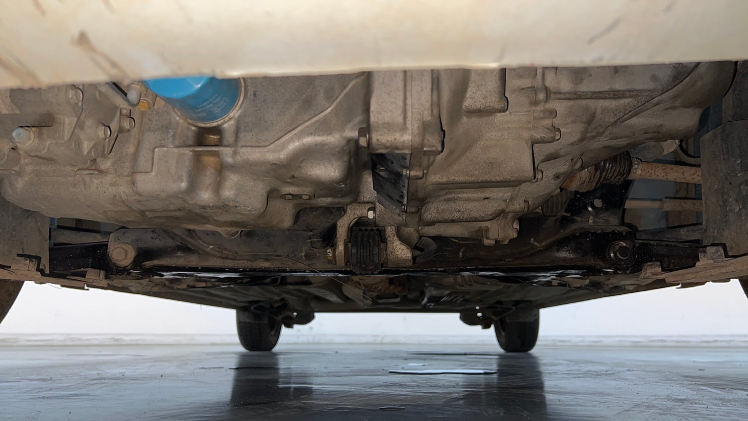 Used 2022 Honda Amaze S MT 1.2 Petrol Petrol Manual extra FRONT LEFT UNDERBODY VIEW