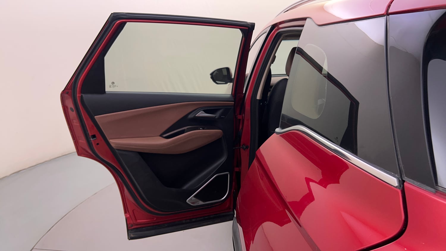 Used 2024 MG Motors Hector Plus Savvy Pro 1.5 Turbo Petrol CVT 7 STR Petrol Automatic interior LEFT REAR DOOR OPEN VIEW