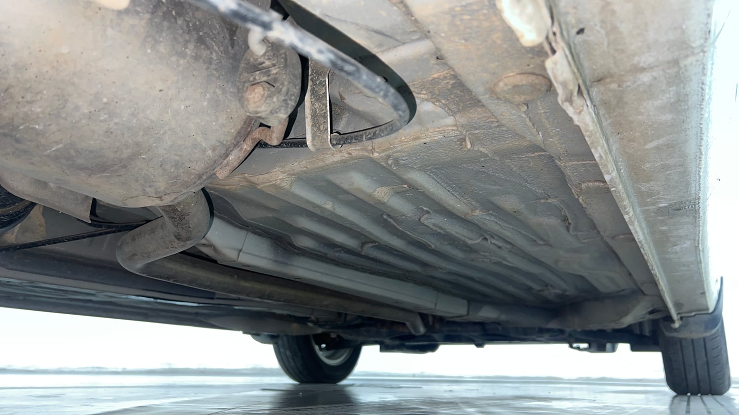 Used 2019 Honda Amaze 1.2 V MT Petrol Petrol Manual extra REAR RIGHT UNDERBODY VIEW