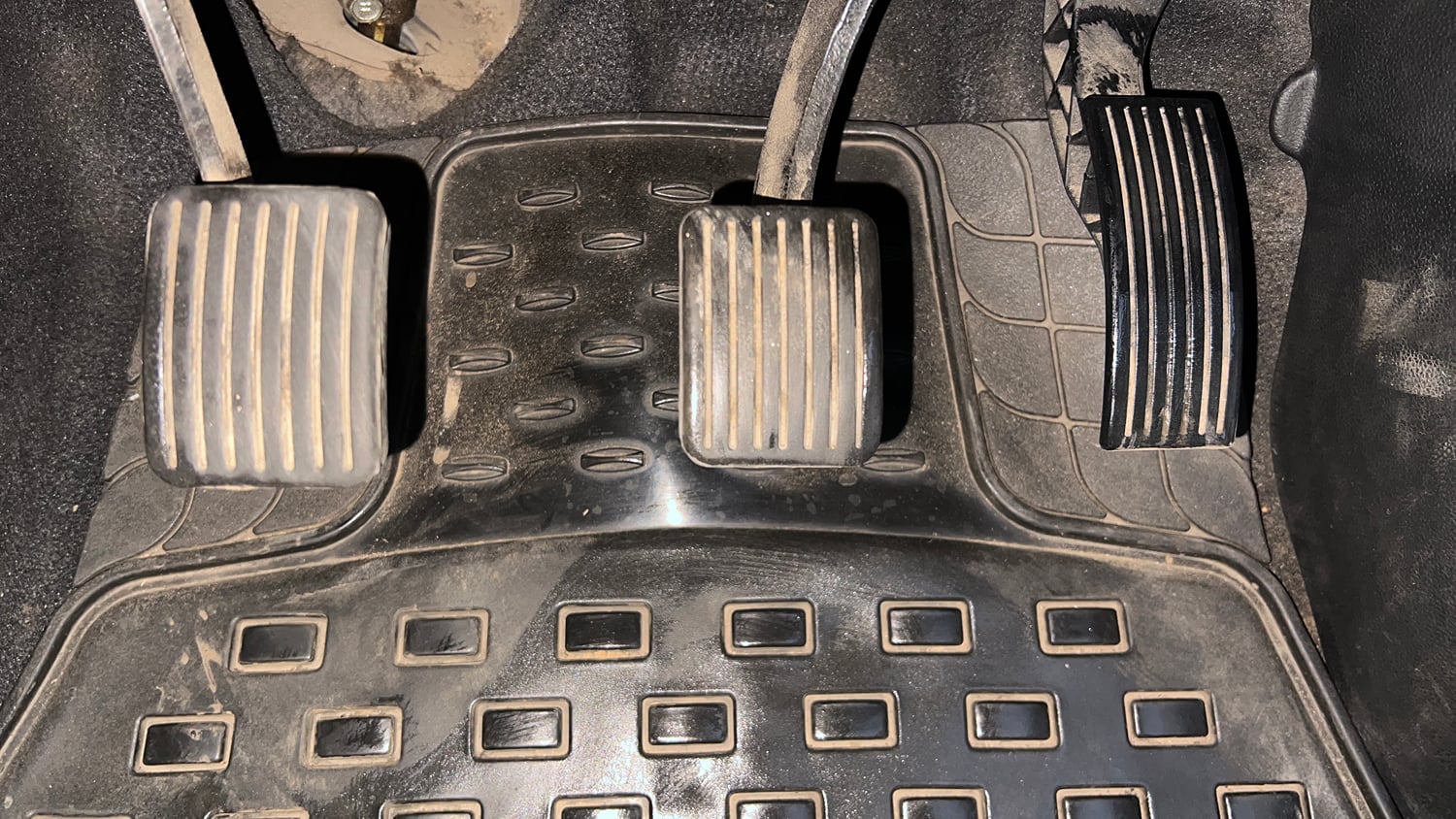 Used 2017 Hyundai Grand i10 Magna 1.2 Kappa VTVT Petrol Manual interior PEDALS VIEW
