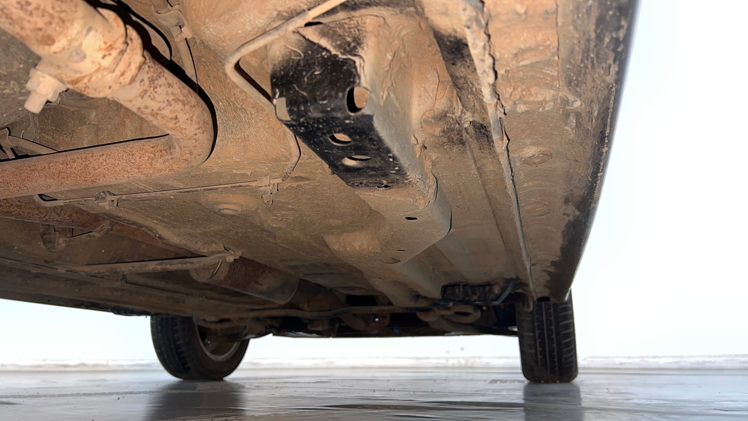 Used 2018 Tata Tiago Revotron XZ Petrol Manual extra REAR RIGHT UNDERBODY VIEW