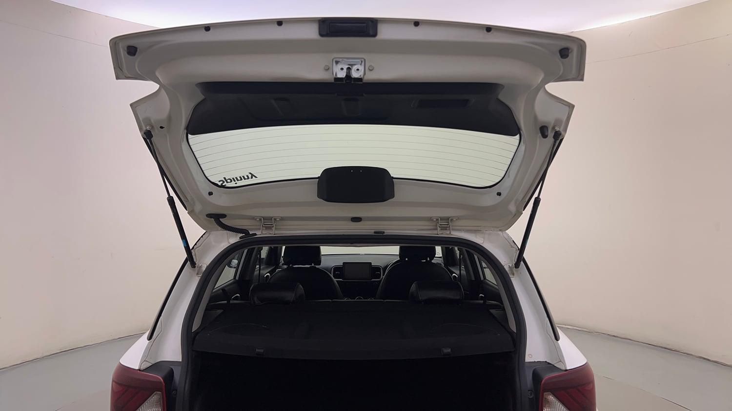 Used 2019 Hyundai Venue SX Plus 1.0 Turbo DCT Petrol Automatic interior DICKY DOOR OPEN VIEW