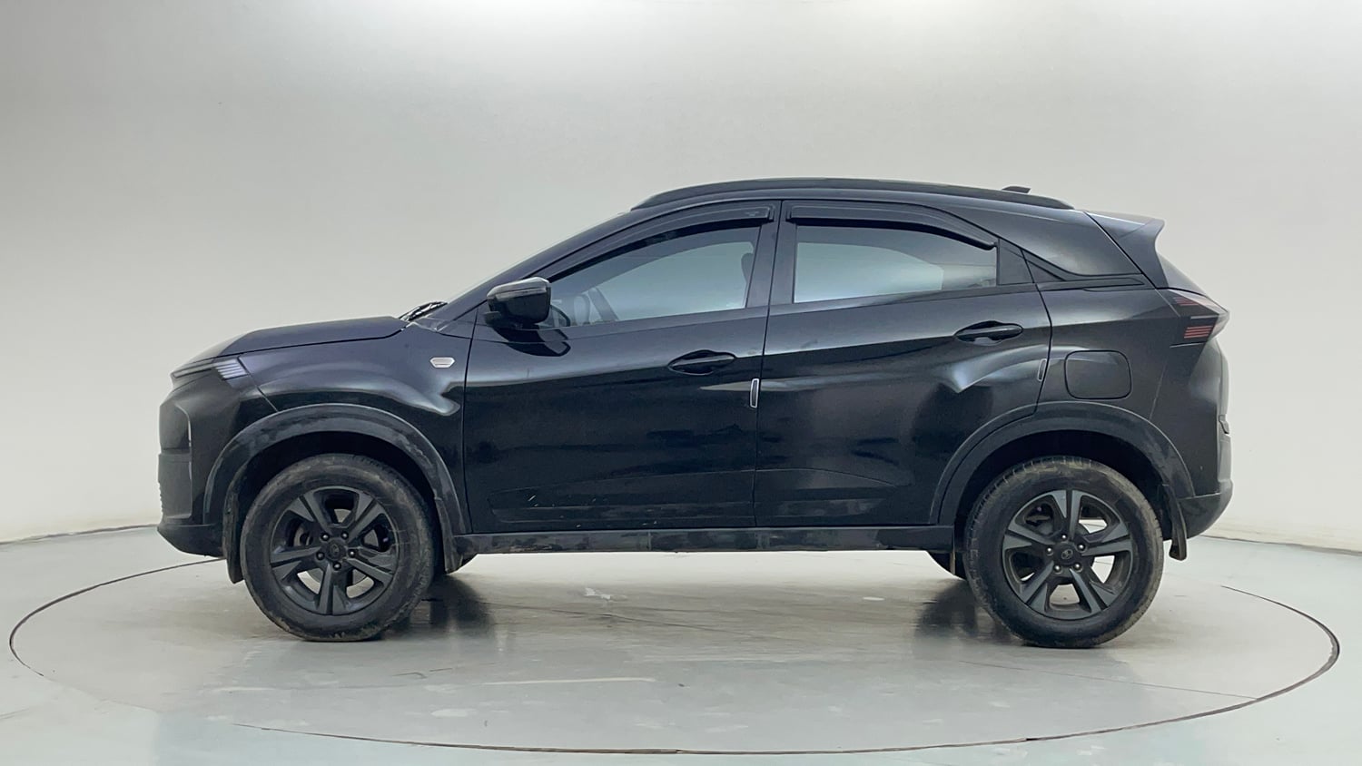 Used 2024 Tata Nexon Creative 1.2 Petrol 6MT Dark Edition Petrol Manual exterior LEFT SIDE VIEW