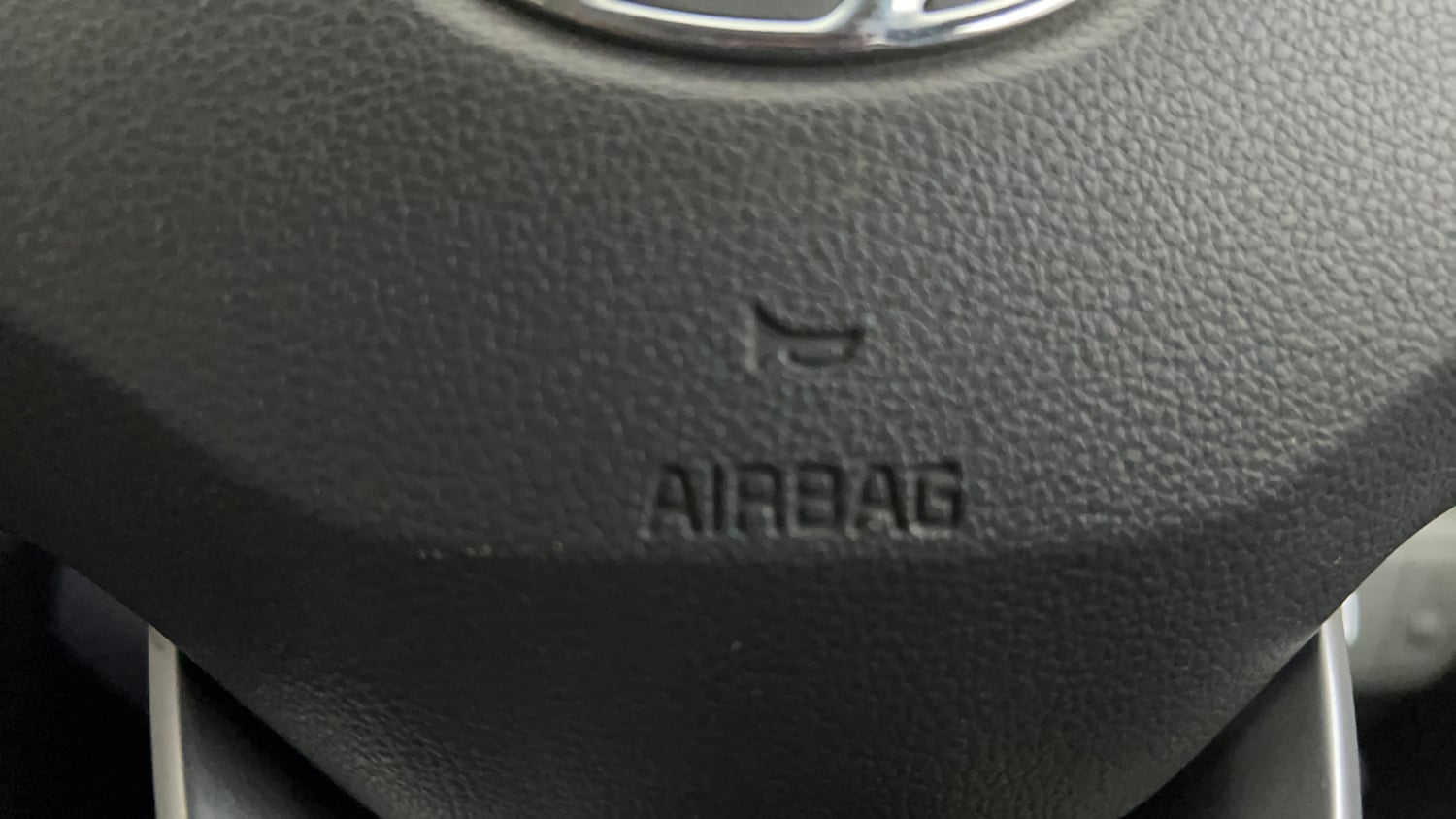 Used 2021 Hyundai Grand i10 Nios Sportz AMT 1.2 Kappa VTVT Petrol Automatic top_features Airbags