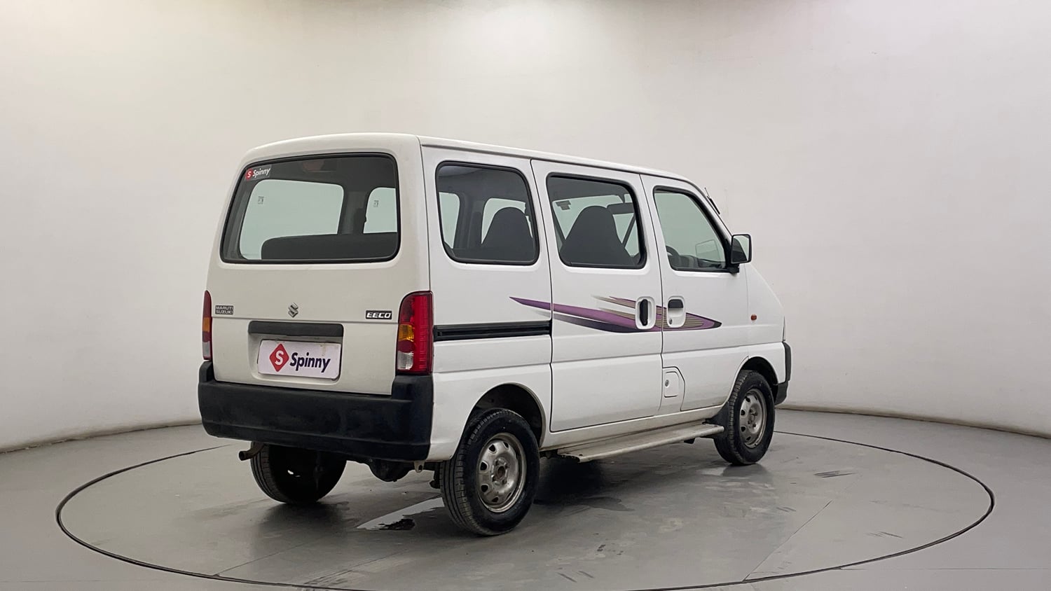 Used 2016 Maruti Suzuki Eeco 5 STR WITH A/C+HTR Petrol Manual exterior RIGHT REAR CORNER VIEW