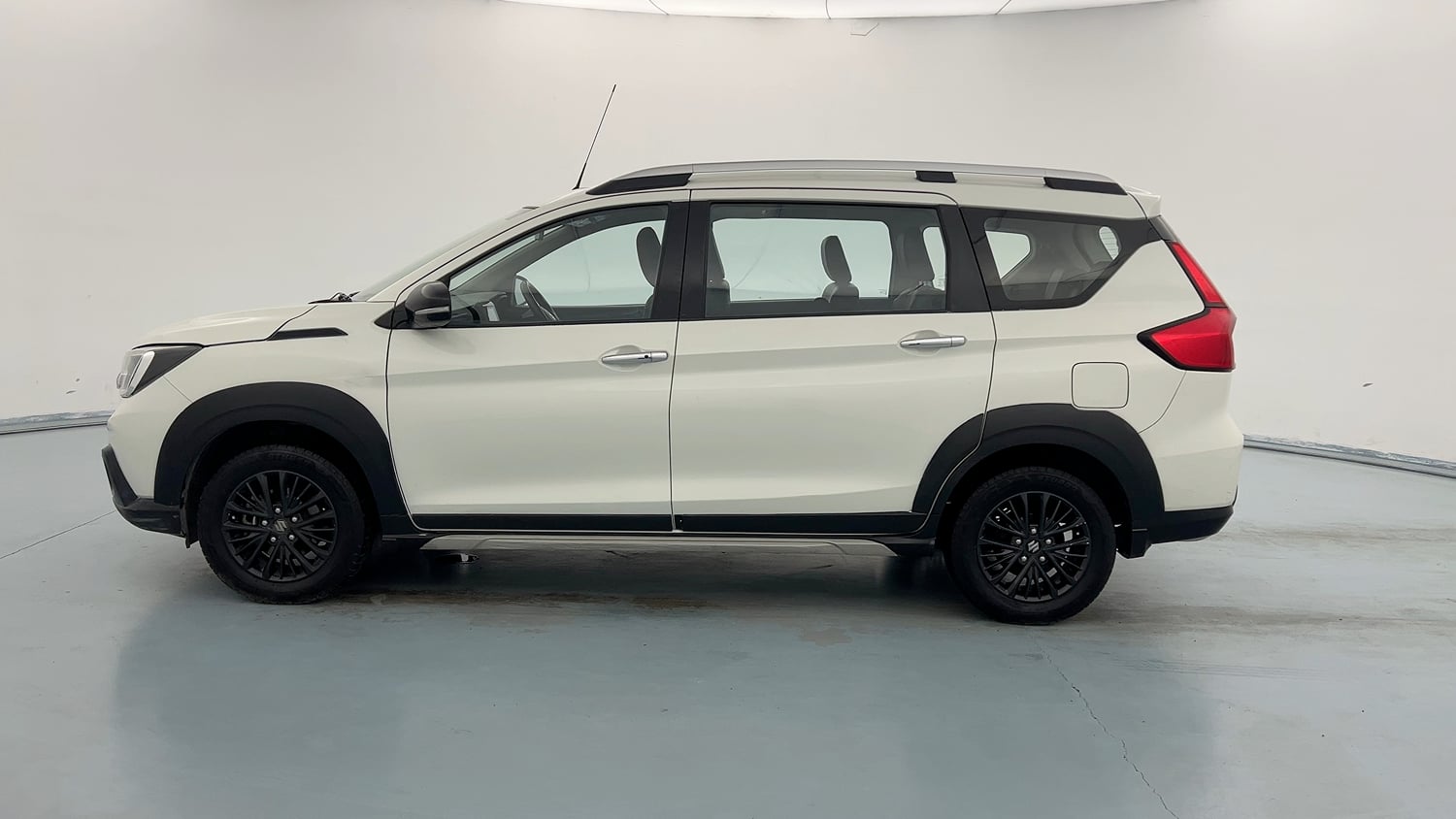 Used 2021 Maruti Suzuki XL6 Zeta AT Petrol Petrol Automatic exterior LEFT SIDE VIEW