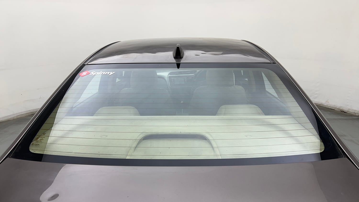 Used 2015 Honda City V Petrol Manual exterior BACK WINDSHIELD VIEW