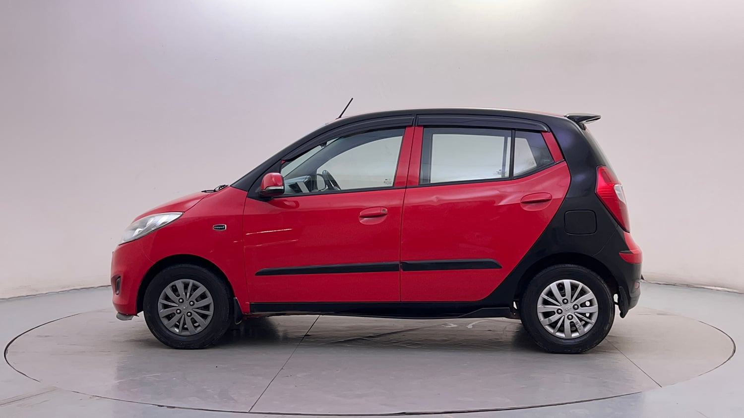 Used 2013 Hyundai i10 Magna 1.2 Kappa2 Petrol Manual exterior LEFT SIDE VIEW