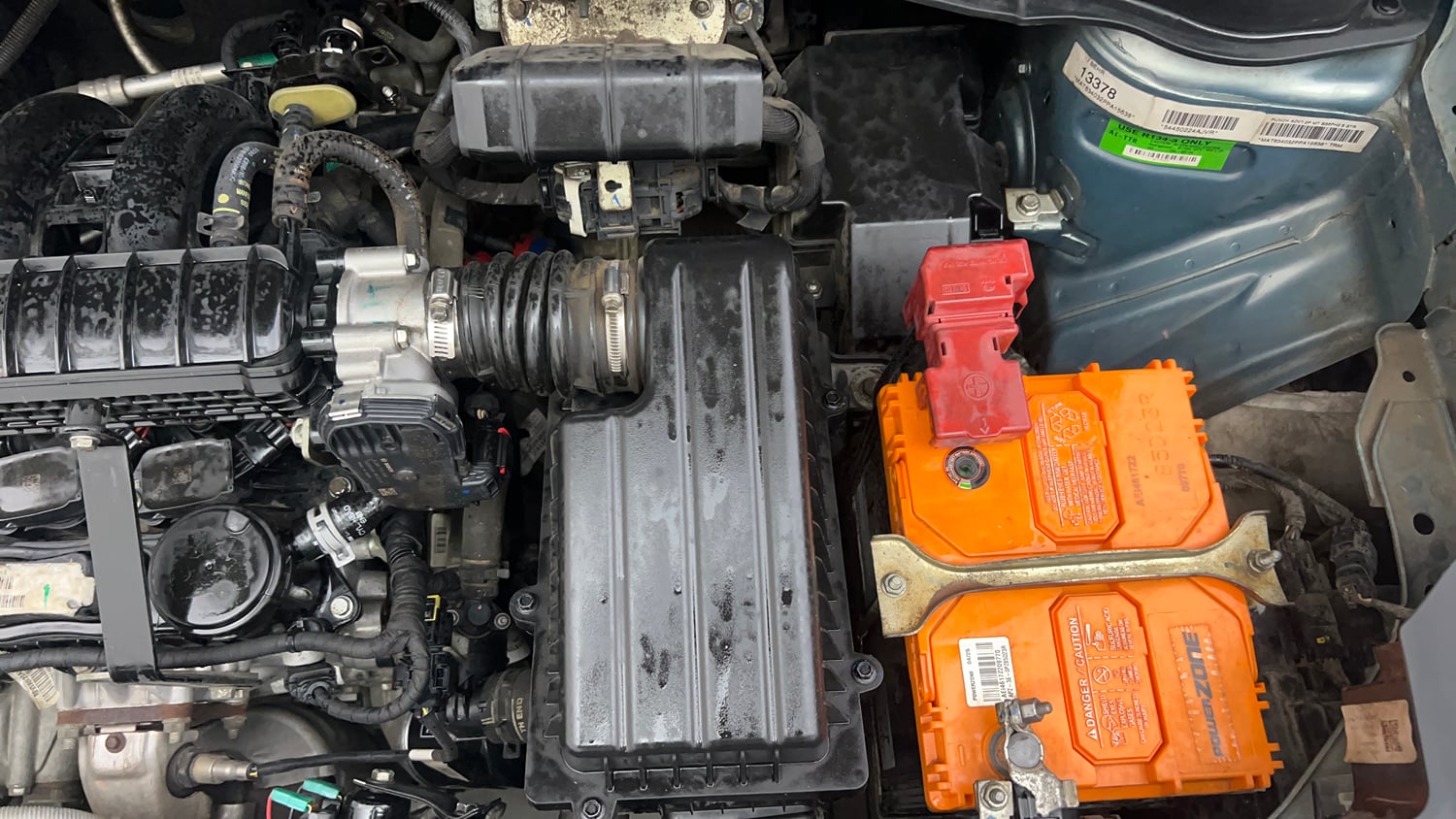 Used 2023 Tata Punch Adventure MT Petrol Manual engine ENGINE LEFT SIDE VIEW