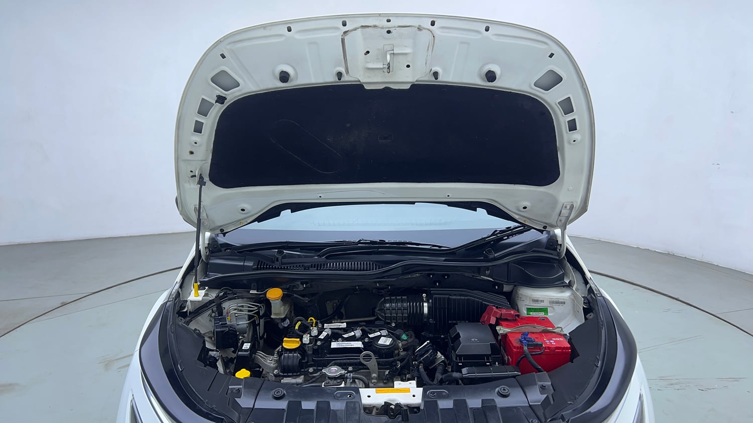 Used 2021 Tata Altroz XZ Petrol Petrol Manual engine ENGINE & BONNET OPEN FRONT VIEW