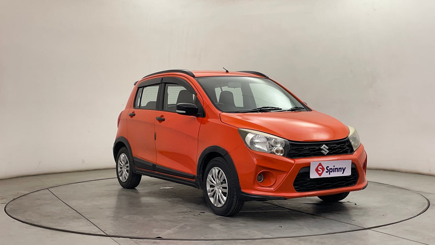Used 2018 Maruti Suzuki Celerio X Zxi (O) AMT Petrol Automatic exterior RIGHT FRONT CORNER VIEW