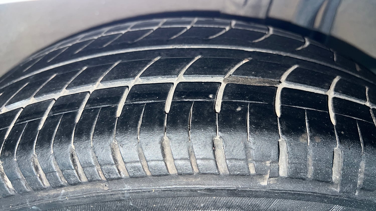 Used 2013 Nissan Sunny XL Petrol Manual tyres LEFT REAR TYRE TREAD VIEW