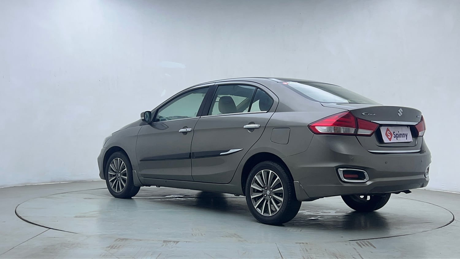 Used 2020 Maruti Suzuki Ciaz Alpha 1.5 AT Petrol Automatic exterior LEFT REAR CORNER VIEW