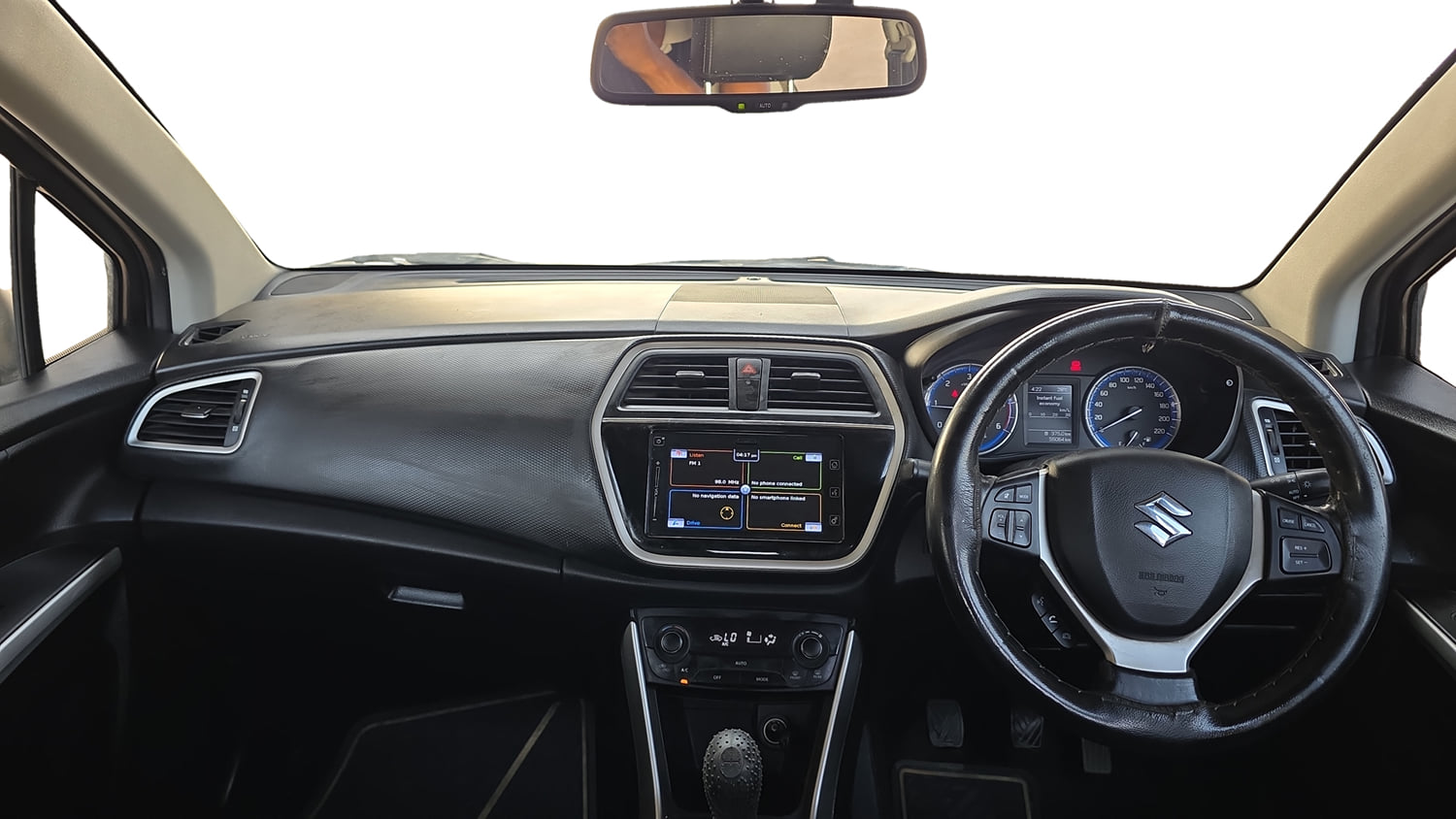 Used 2016 Maruti Suzuki S-Cross Alpha 1.6 Diesel Manual interior DASHBOARD VIEW
